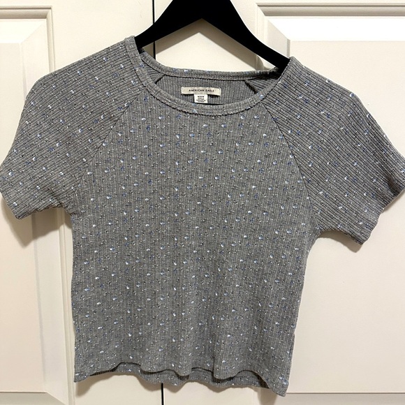 American Eagle Outfitters Grey Floral Ribbed Crop Top T-shirt Size Medium - Picture 1 of 8